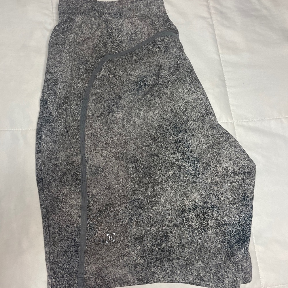 Lululemon pace breaker shorts 9” inseam